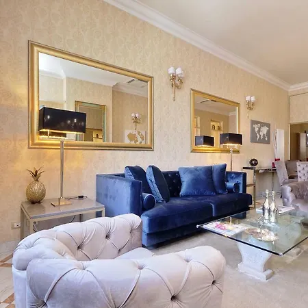 Luxury Colosseum View Apartamento Roma