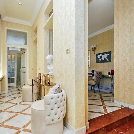 Apartment Luxury Colosseum View