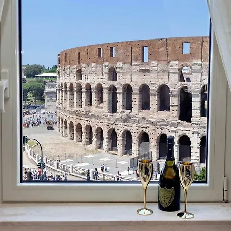 Luxury Colosseum View